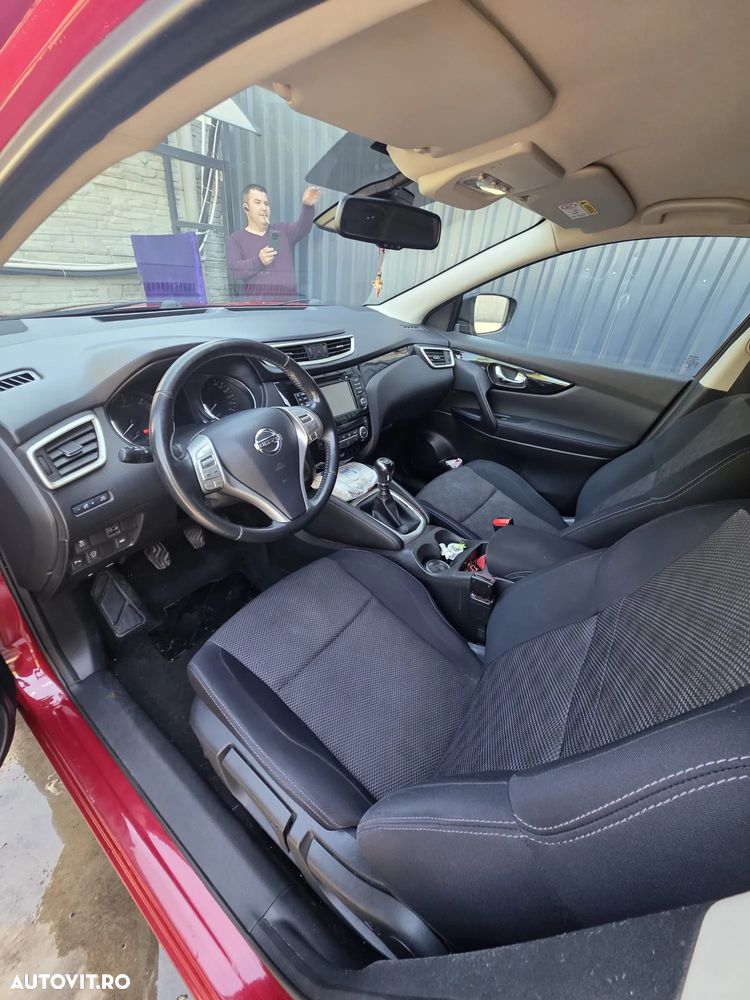 Nissan Qashqai 1.5 DCI Start/Stop N-Connecta - 12