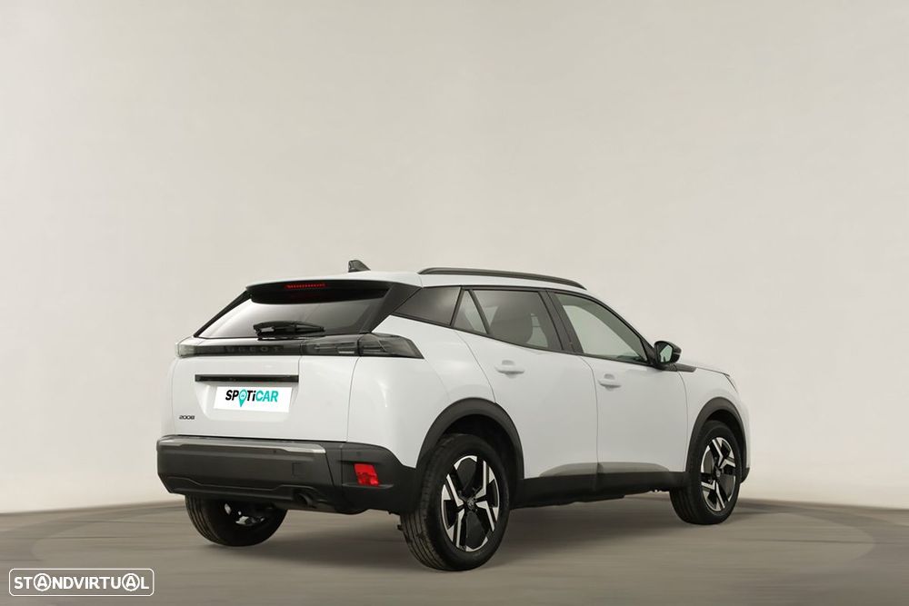 Peugeot 2008 1.2 PureTech Allure - 4