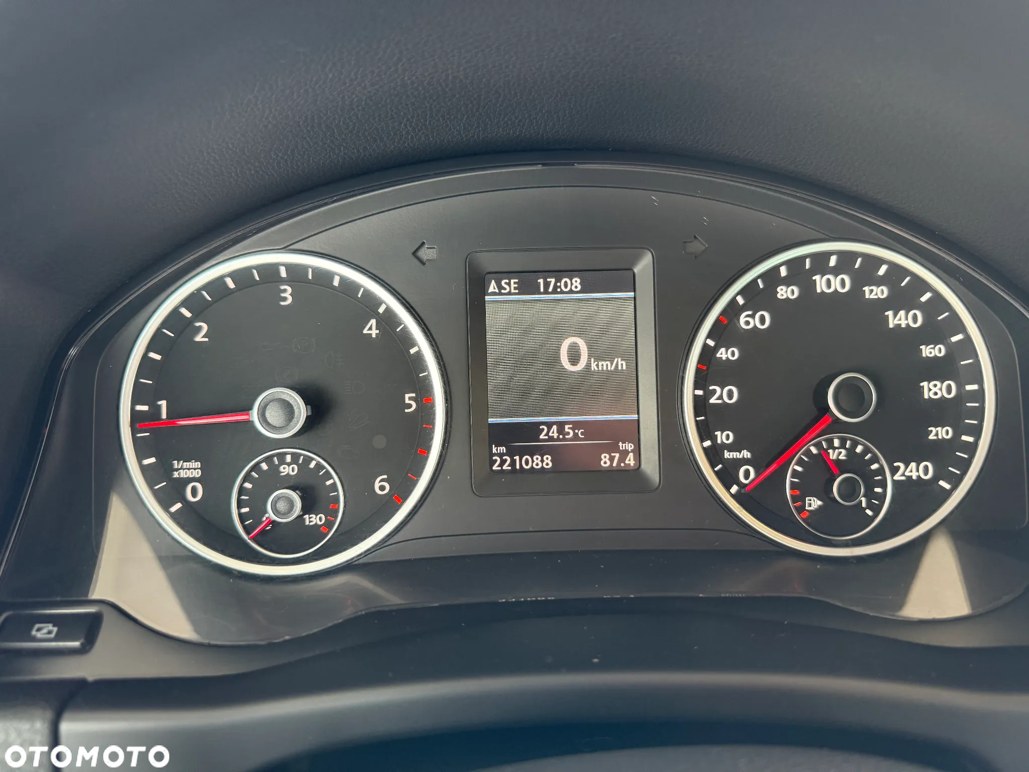 Volkswagen Tiguan 2.0 TDI Perfectline - 17