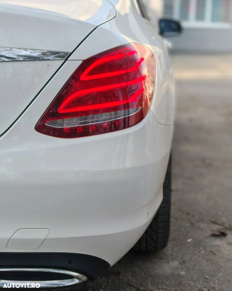 Mercedes-Benz C - 15