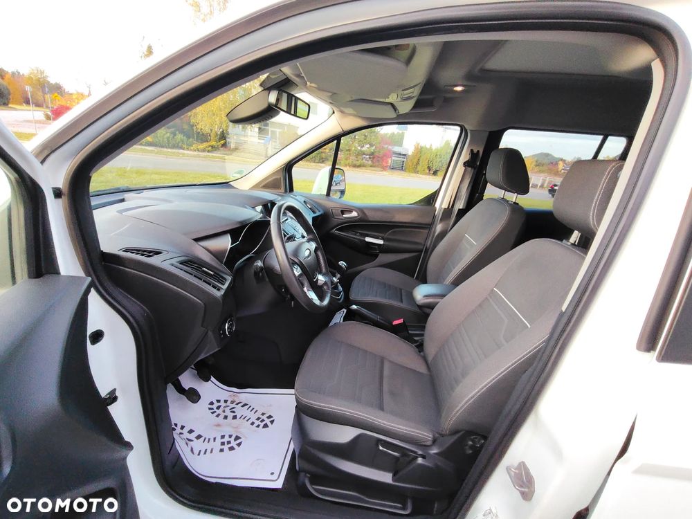 Ford Tourneo Connect - 23