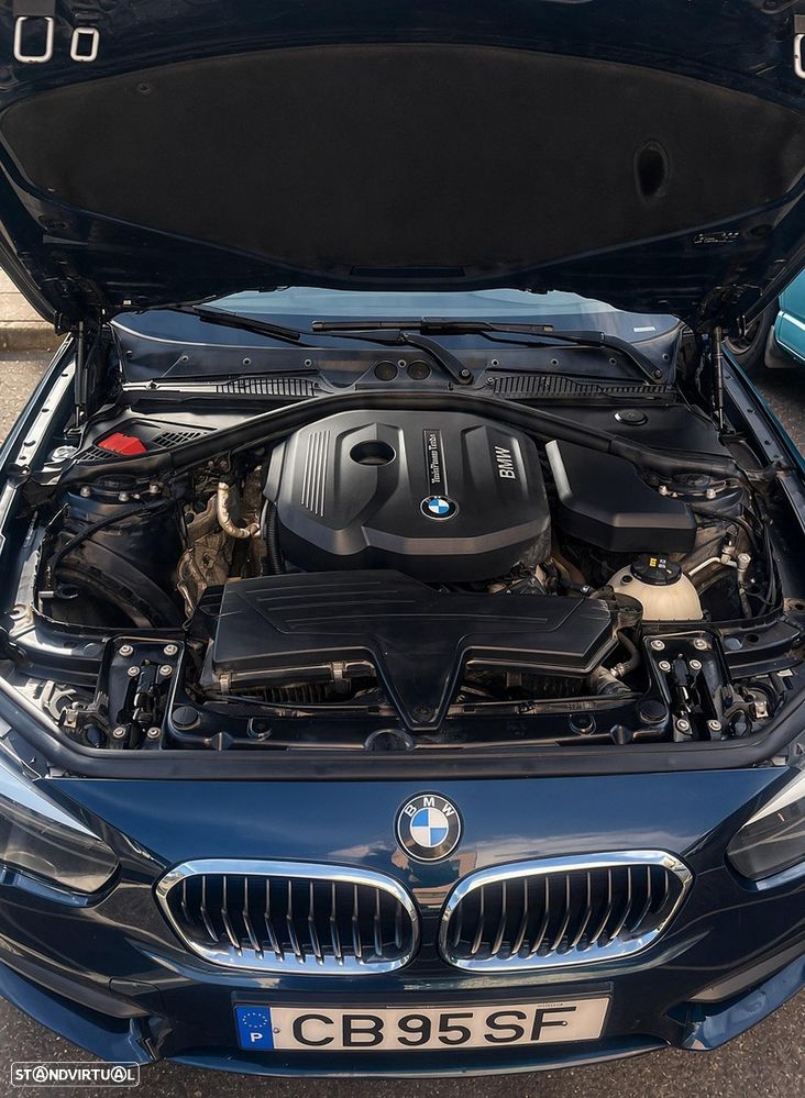 BMW 116 i — fotografia 10