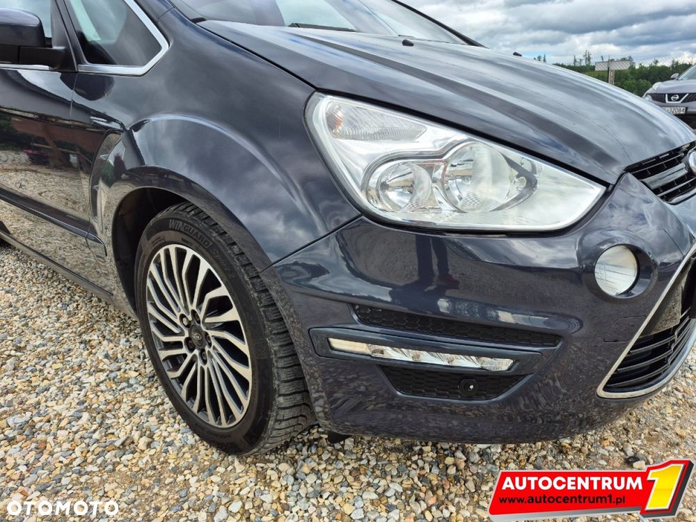 Ford S-Max - 11