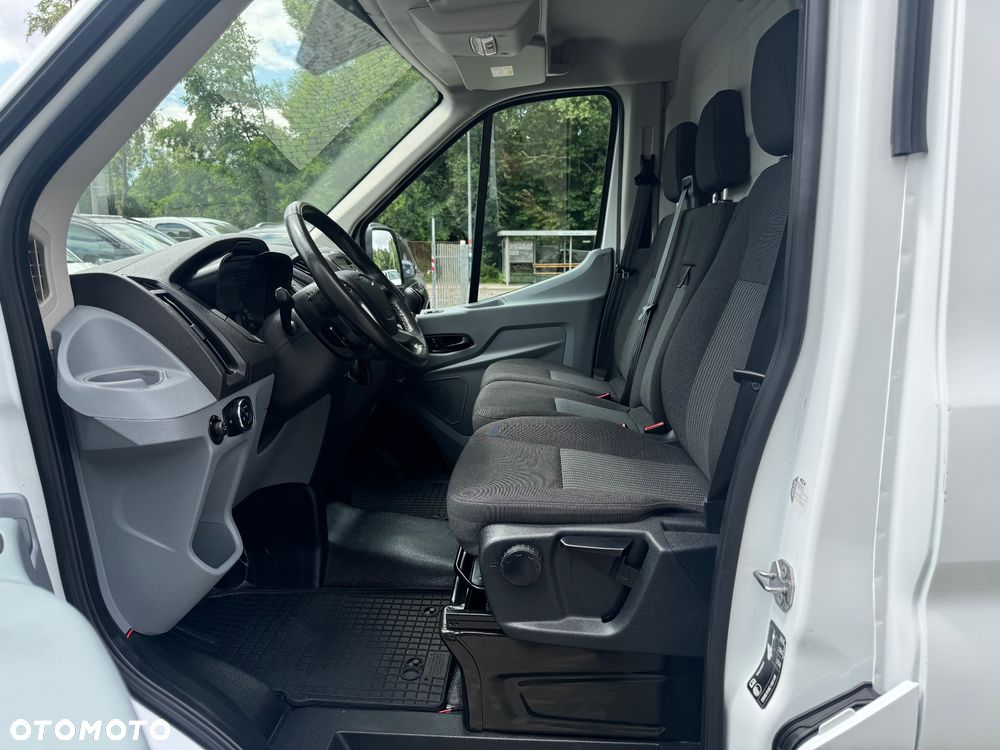 Ford Transit - 15
