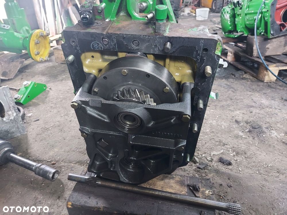 WOM TYŁ WAŁEK ODBIORU MOCY L115171 L153497 JOHN DEERE 6420 2002r - 4