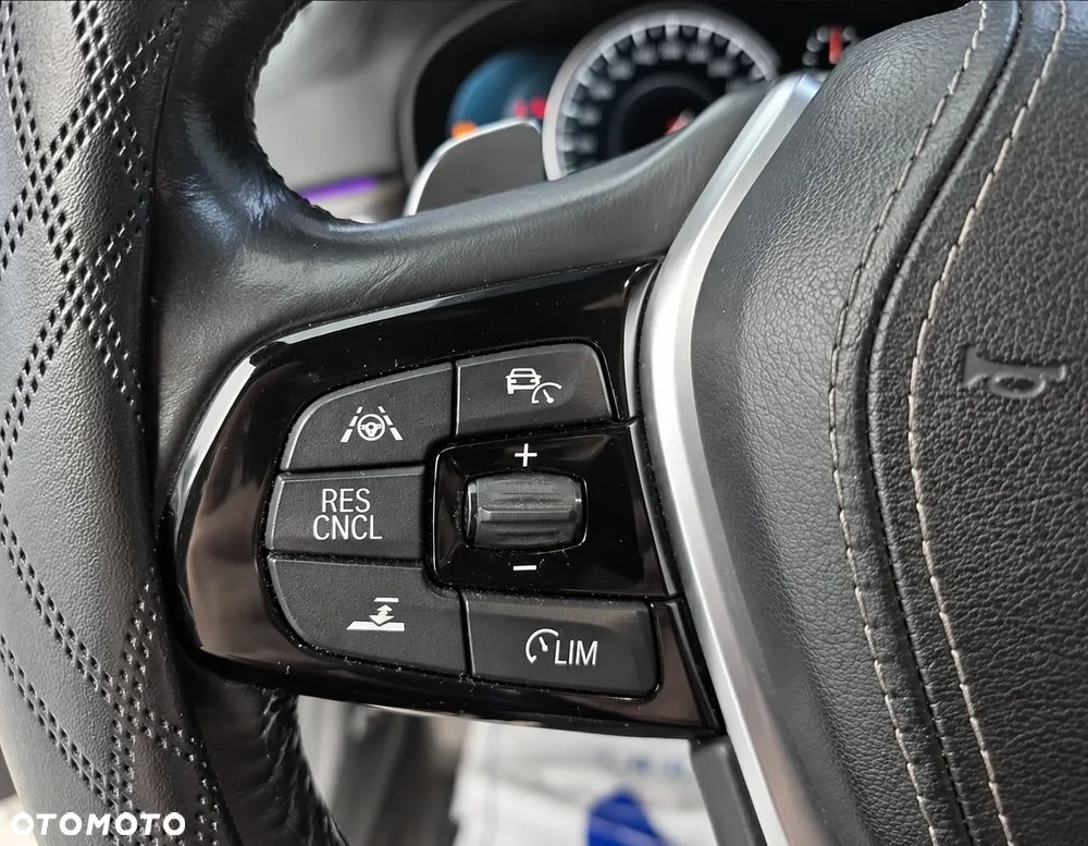 BMW Seria 5 530i M Sport sport - 9