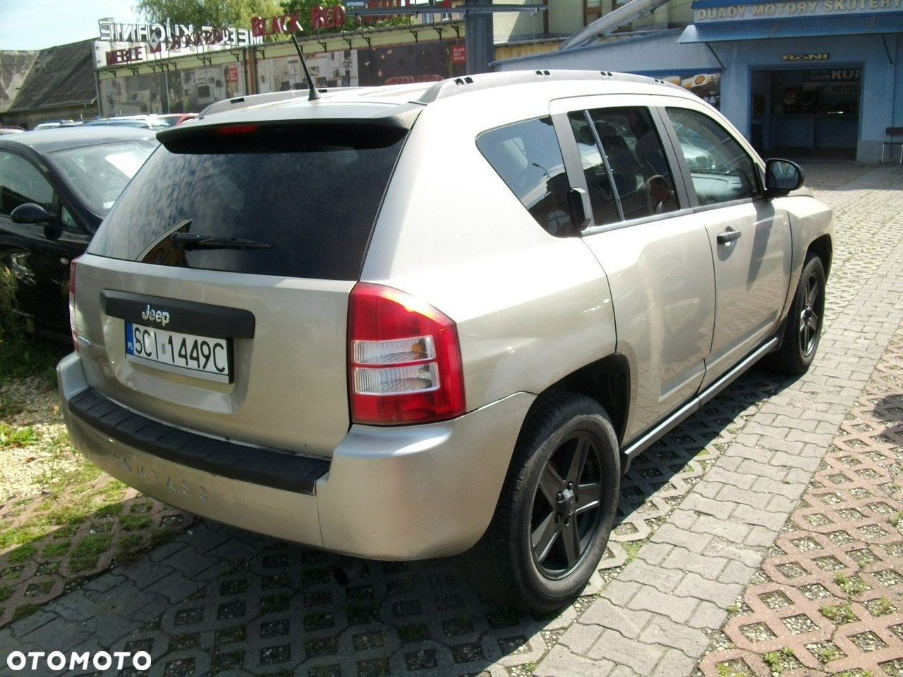 Jeep Compass - 4