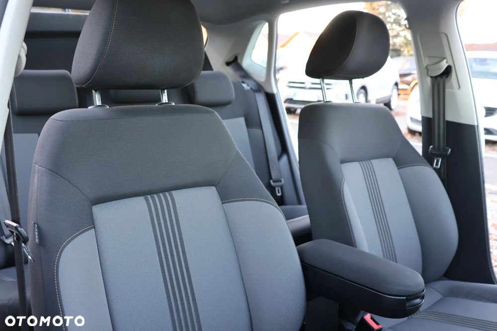 Volkswagen Polo - 16