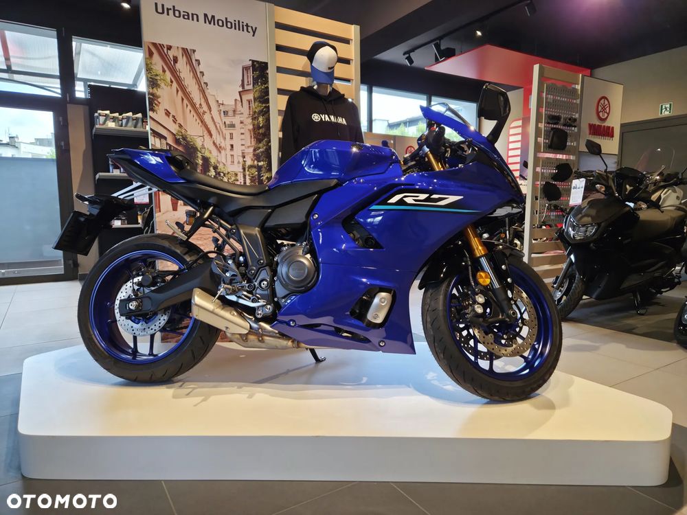 Yamaha R7 - 10