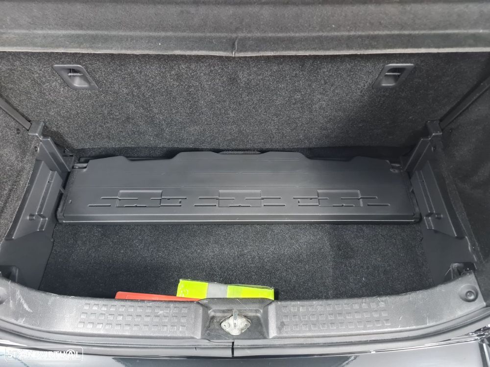 Suzuki Swift 1.6 Sport - 38