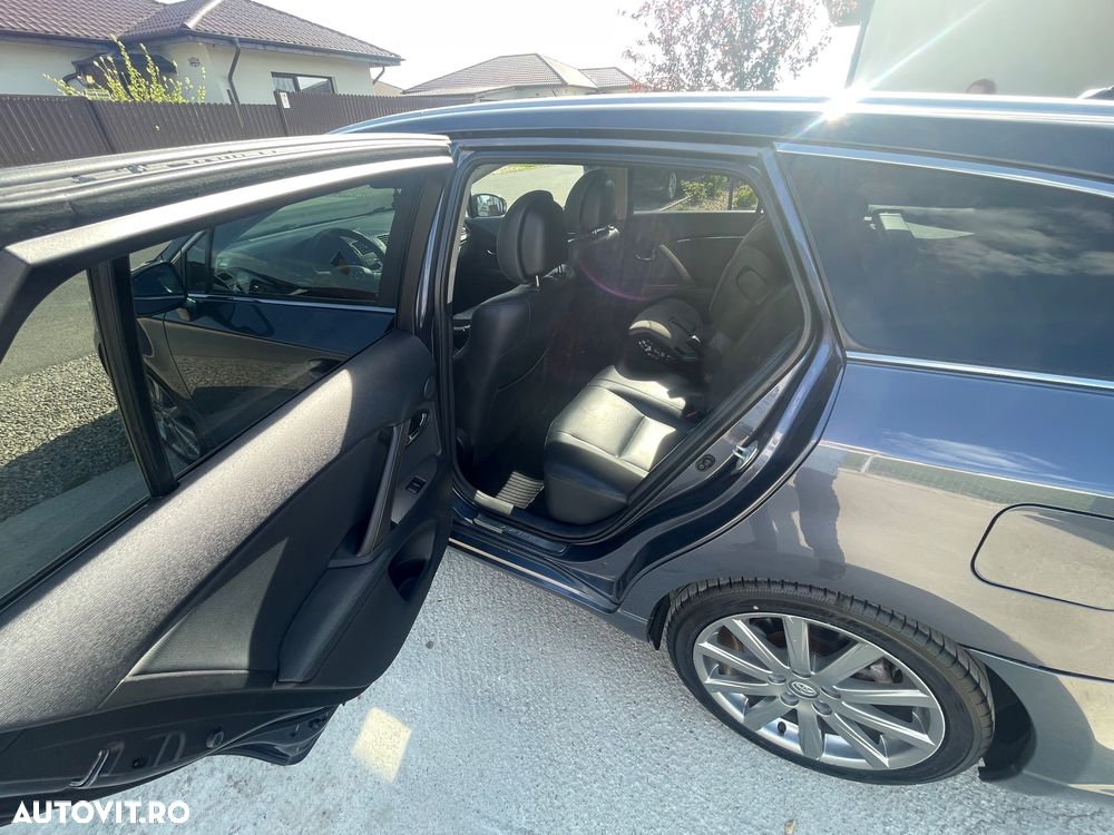 Toyota Avensis 2.2 D-CAT Elegance - 5