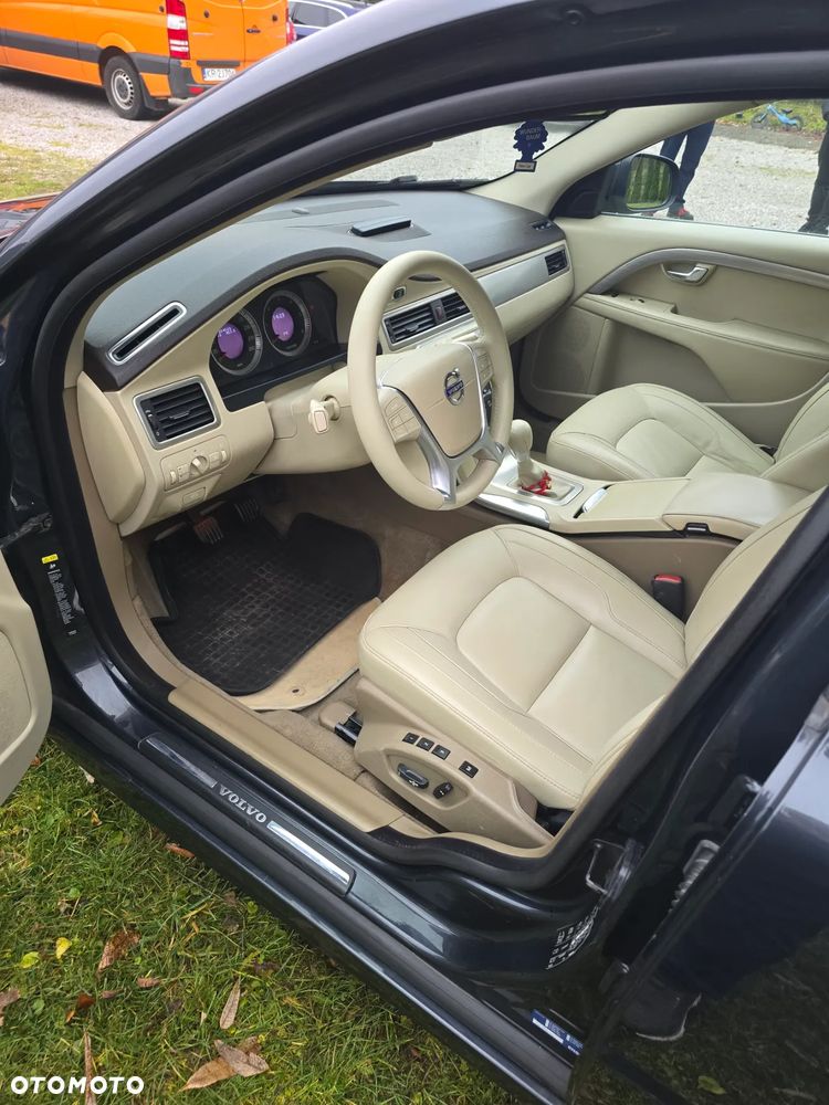 Volvo S80 D5 Momentum - 6