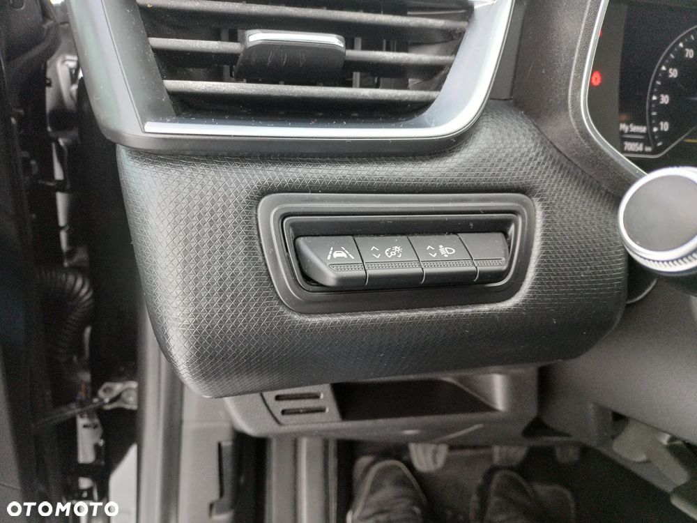 Renault Clio TCe 100 EXPERIENCE - 18