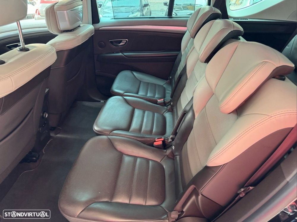 Renault Espace 1.6 dCi Initiale Paris EDC - 8