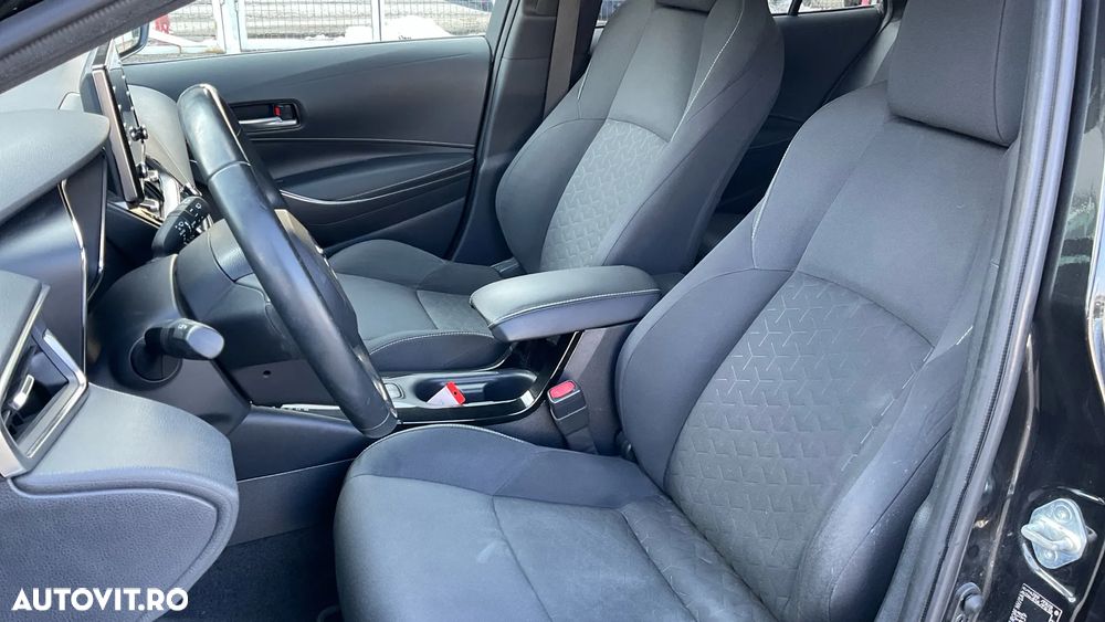 Toyota Corolla 1.8 HSD Exclusive interior Negru - 17