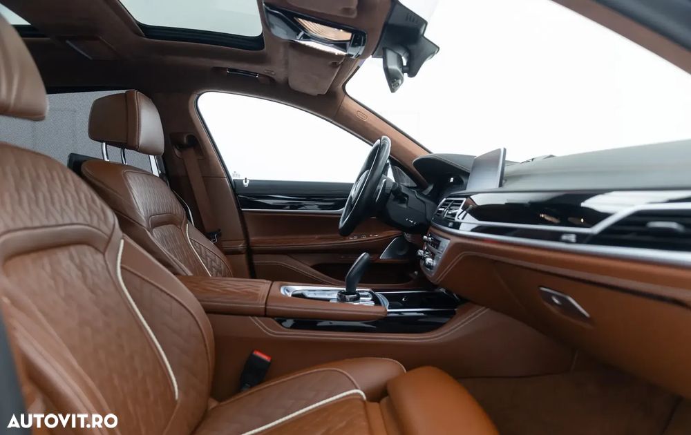 BMW Seria 7 745Le xDrive AT PHEV - 14