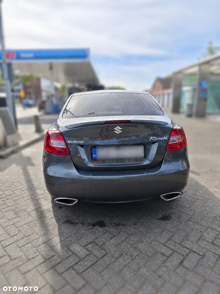 Suzuki Kizashi 2.4 Sport 4WD CVT - 2