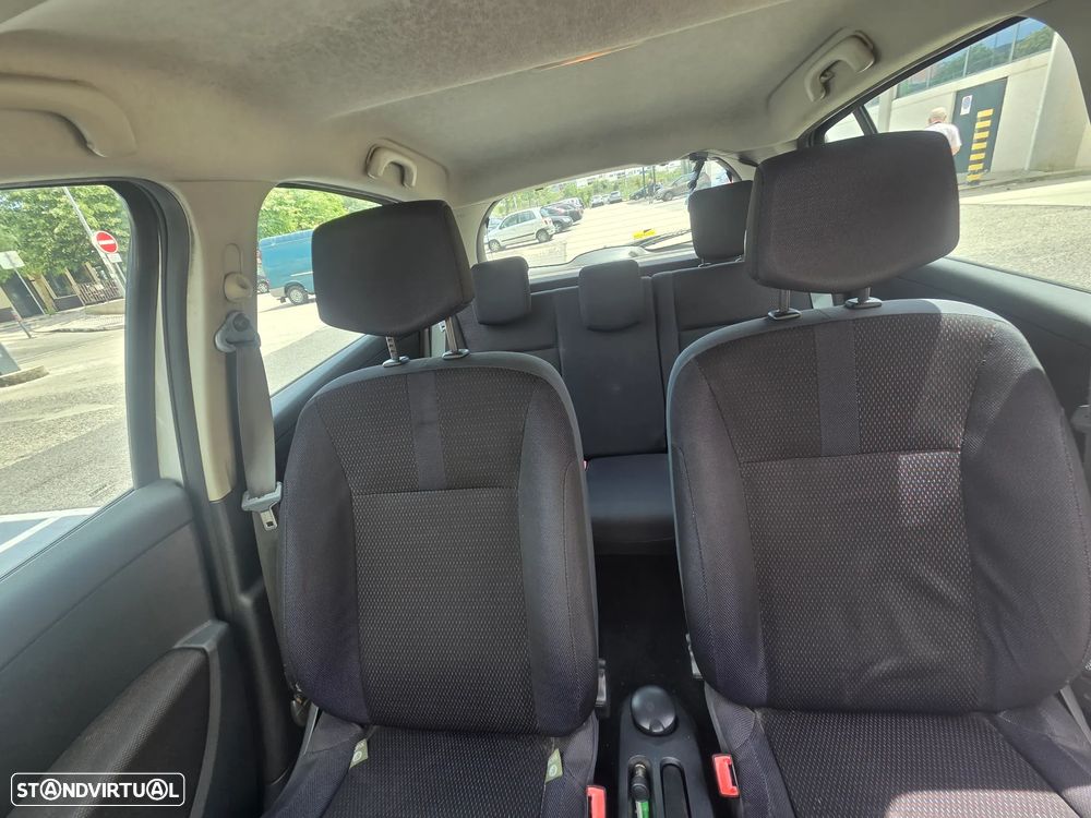 Renault Clio 1.5 dCi Confort - 9
