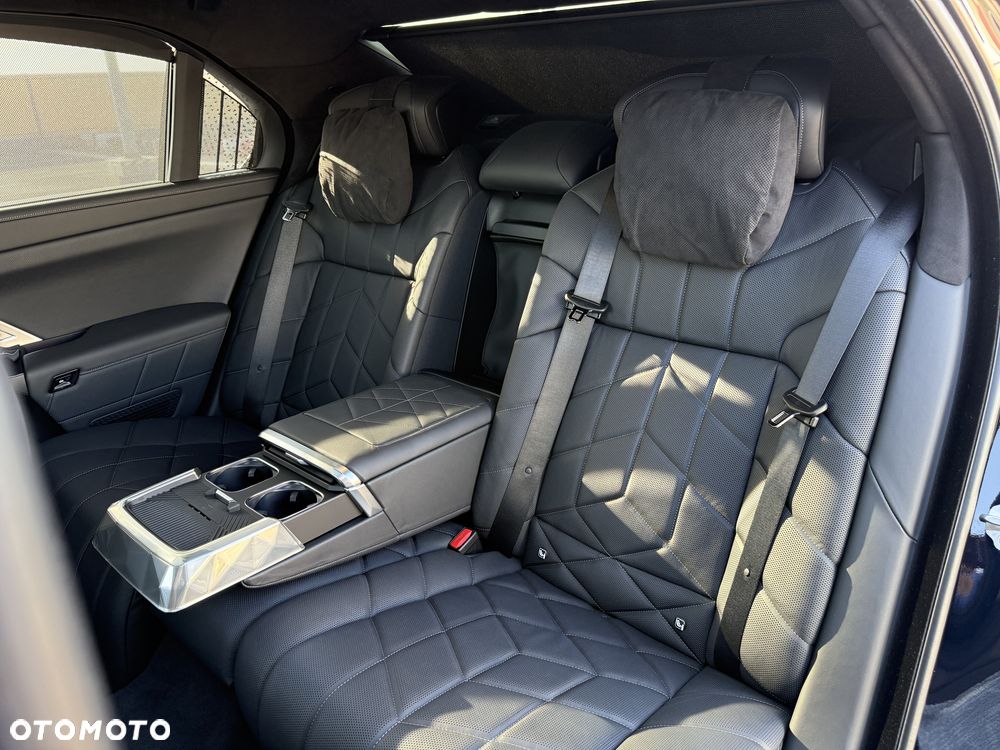 BMW i7 105.7kWh xDrive60 M Sport - 14