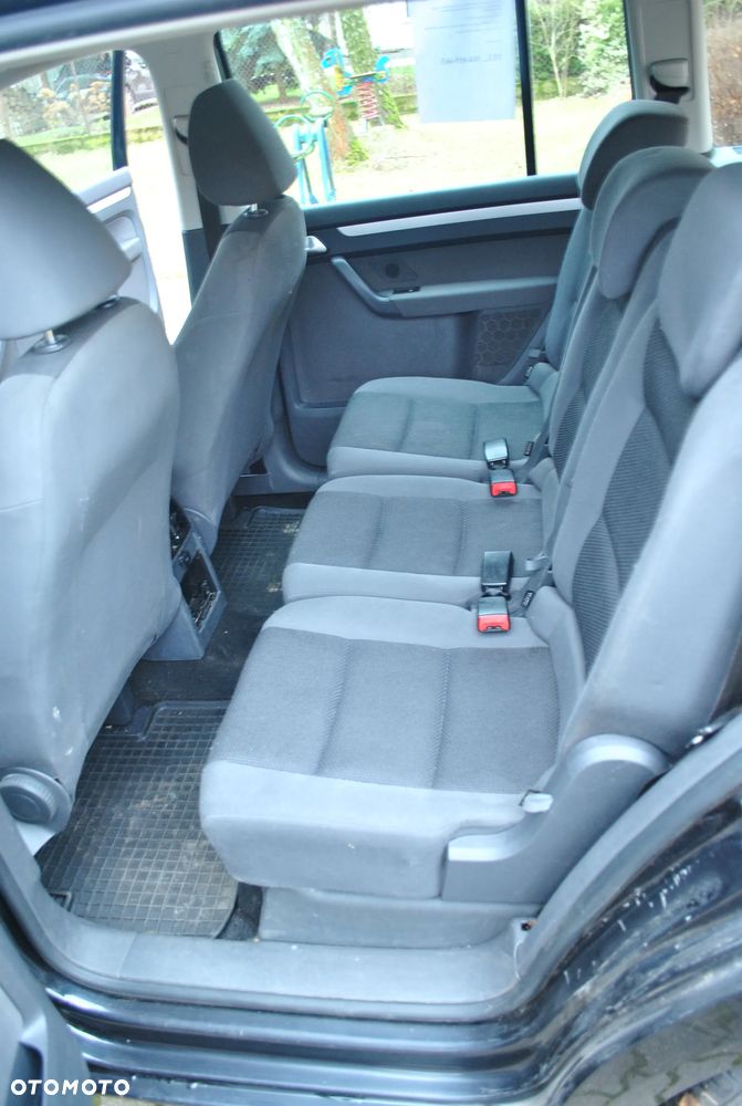 Volkswagen Touran 1.6 TDI DPF BlueMotion Technology Comfortline - 2