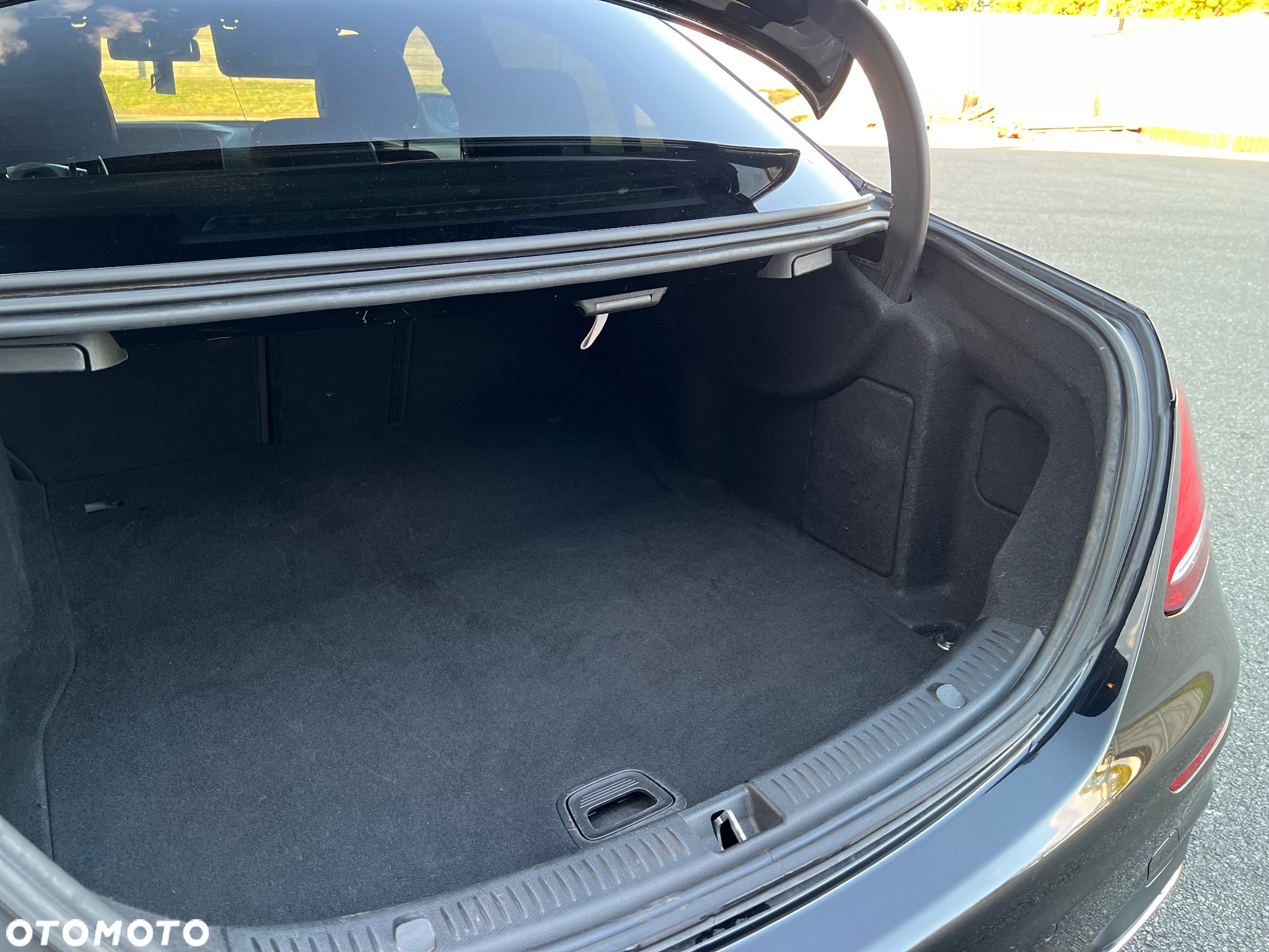 Mercedes-Benz Klasa E 220 d 9G-TRONIC - 19