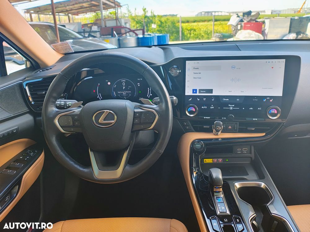 Lexus Seria NX - 6