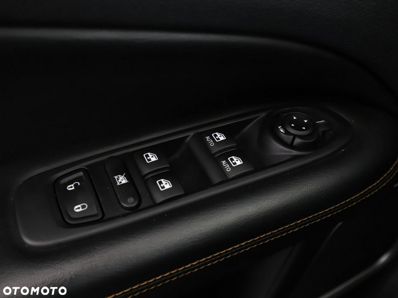 Jeep Compass 1.3 T-GDI 4xe PLUG-IN HYBRID Automatik Limited - 35