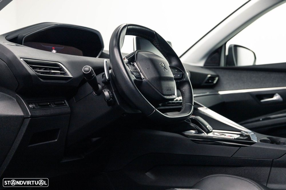 Peugeot 5008 1.5 BlueHDi Allure EAT8 - 24