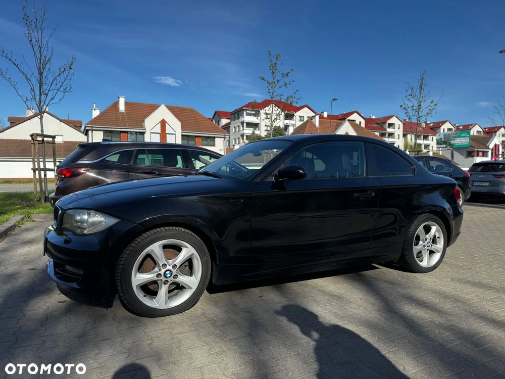 BMW Seria 1 120d DPF - 6