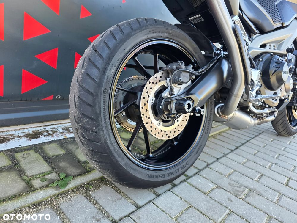 Yamaha MT - 21