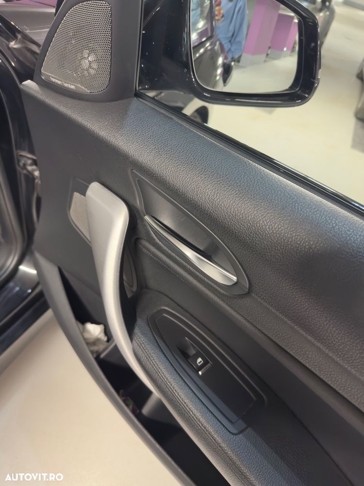 BMW Seria 1 125i AT M Sport Shadow - 24