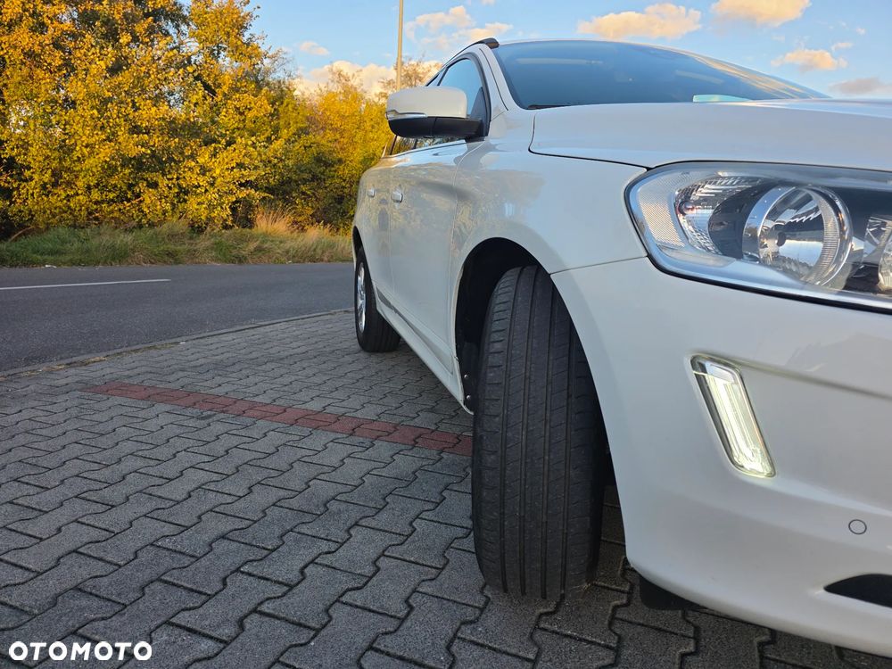 Volvo XC 60 D3 Drive-E Momentum - 6