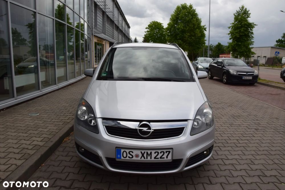 Opel Zafira 1.8 Easytronic Cosmo - 25