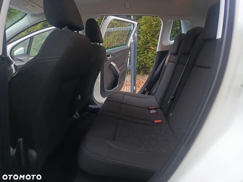Peugeot 2008 - 25