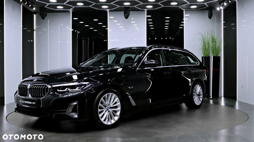 BMW Seria 5 530e xDrive PHEV - 2