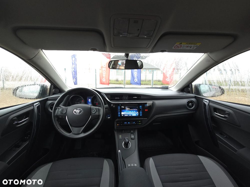 Toyota Auris - 36