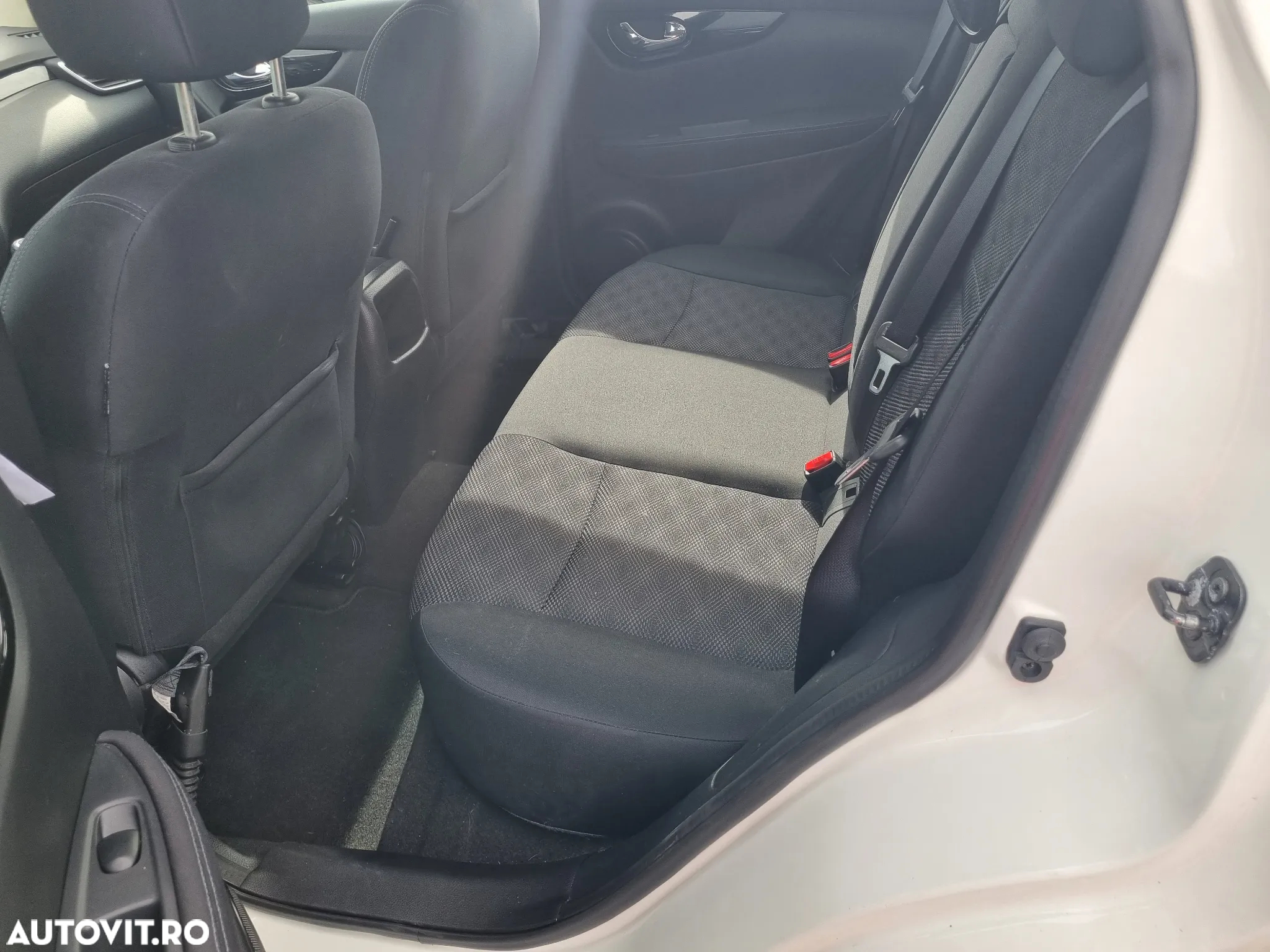 Nissan Qashqai 1.6 DCI ALL-MODE 4x4i TEKNA - 10