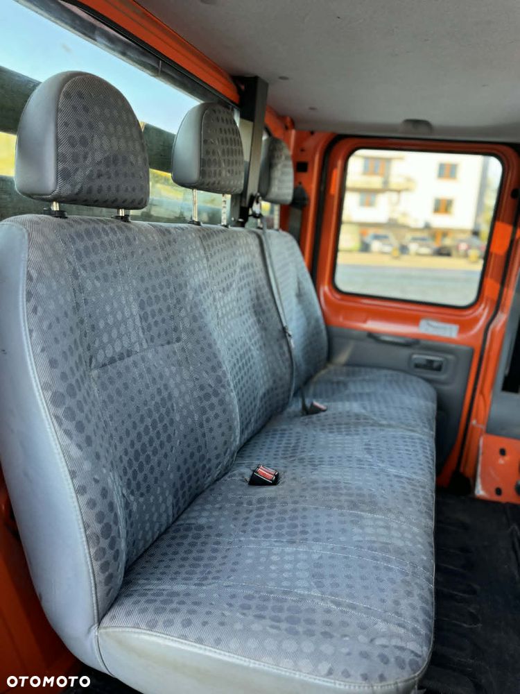 Ford Transit - 12