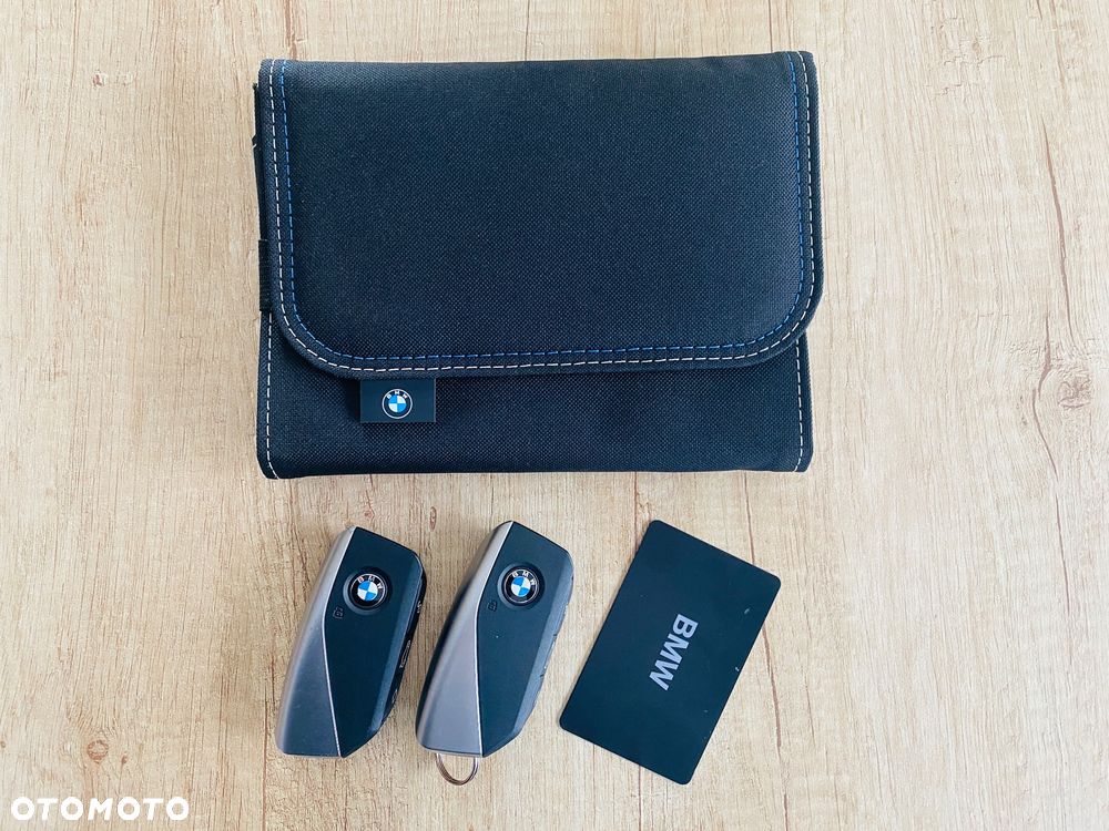 BMW iX1 xDrive30 66.5kWh xLine - 38