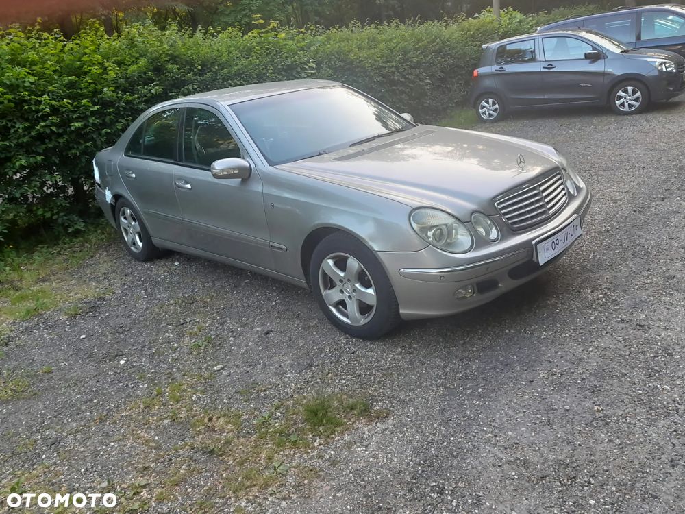 Mercedes-Benz Klasa E - 17