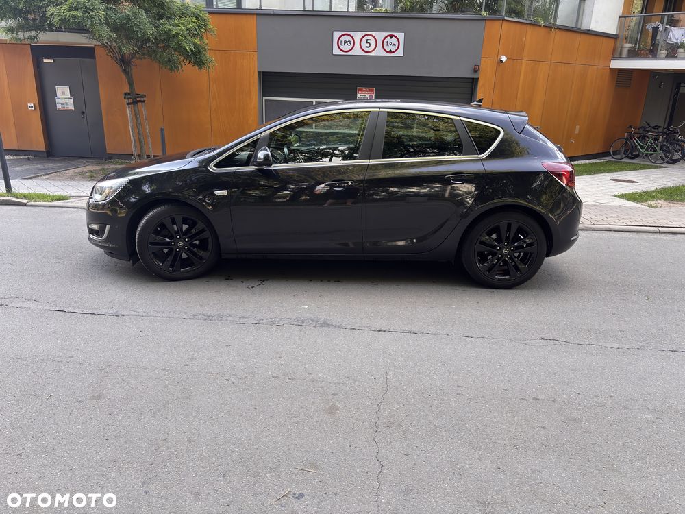 Opel Astra - 2