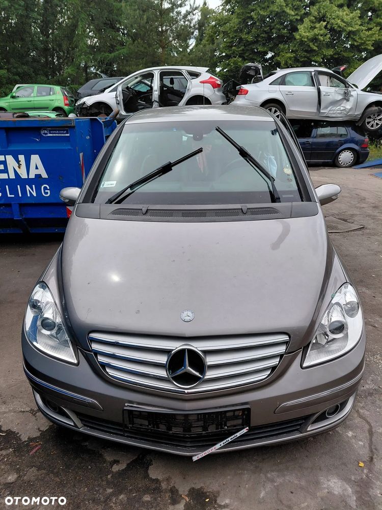 Na części: Mercedes Benz B 200 CDI Rok 2005 Pojemność 1992  Moc 103 kw Diesel - 5