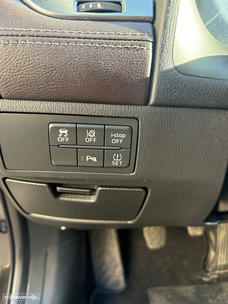 Mazda 6 M6 2.2 SKY-D Excellence P.Leather+Cruise Pack+TAE+Navi - 16