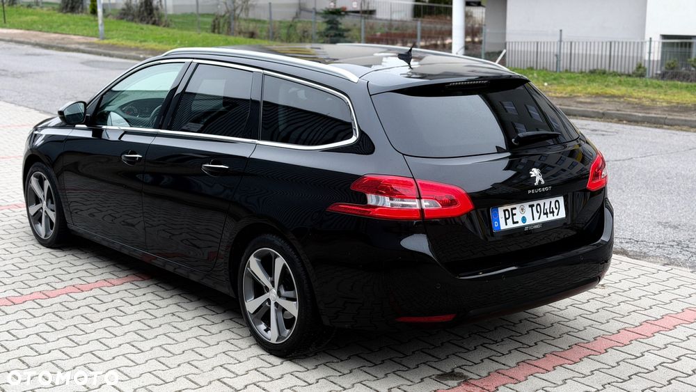 Peugeot 308 PureTech 130 GPF Black Edition - 29