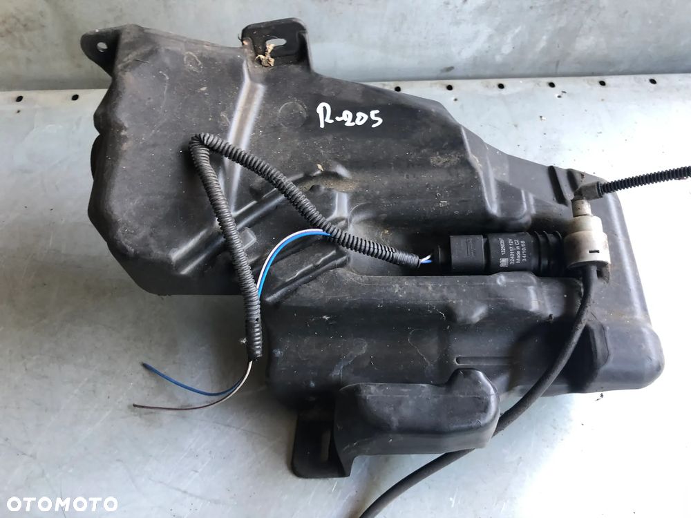 R205 . Zbiorniczek Spryskiwaczy Pompki 13260590 Chevrolet Orlando Opel Astra J  - Wysyłka