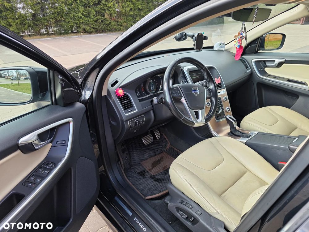 Volvo XC 60 D5 AWD Summum - 23