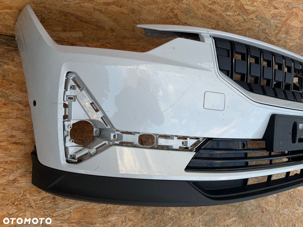 ZDERZAK PRZÓD PRZEDNI POLESTAR 2 II 6PDC KRATKA LEWA ŚRODKOWA GRILL 31690327 31663679 31663953 31698060 ORYGINAŁ - 3