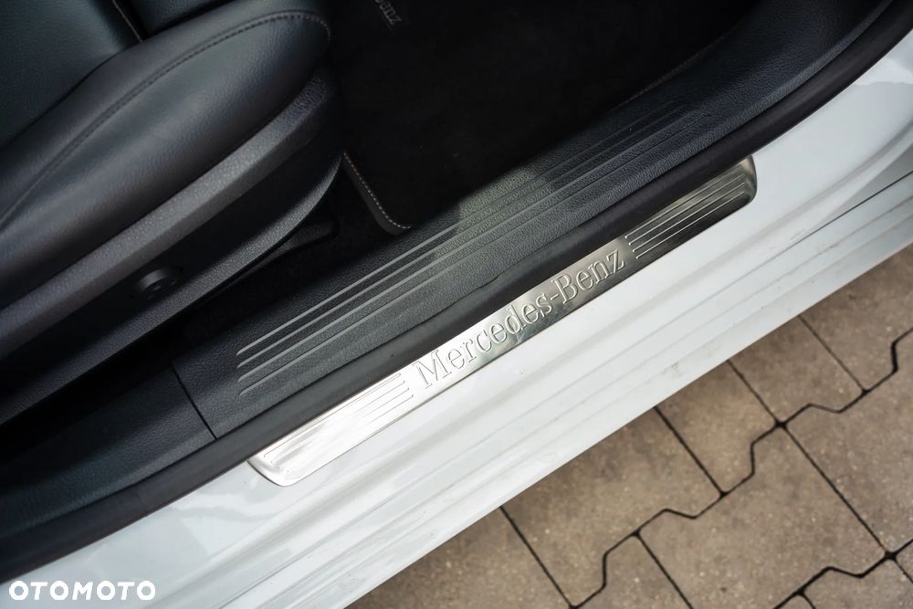 Mercedes-Benz Klasa A 220 7G-DCT Style - 24