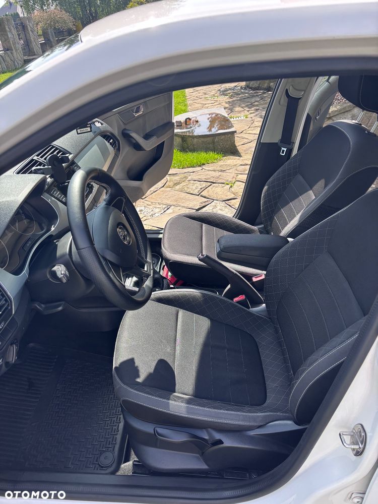 Skoda Fabia 1.0 Ambition - 8