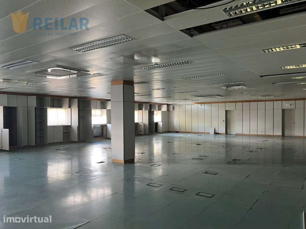 Carnaxide - Armazém 14.000 m2 - Grande imagem: 5/8